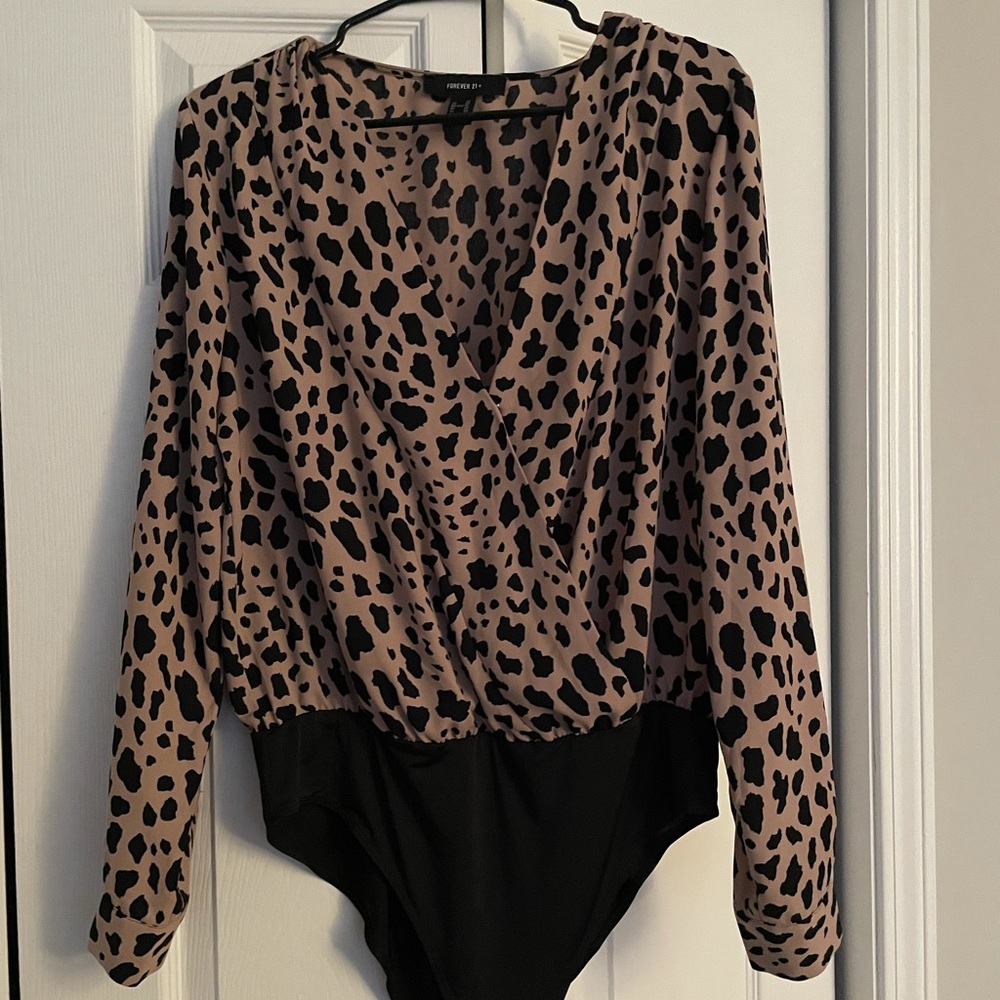 SEXY FOREVER 21 Leopard Print Blouse